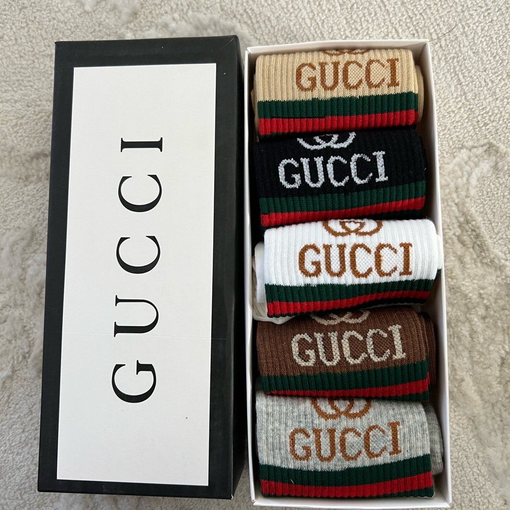 GG Casual Socks in Black, White, Brown, Tan, and Gray sock Set one size - Picture 2 of 3